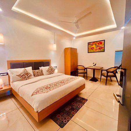 Heaven Resort Ayodhya Zewnętrze zdjęcie